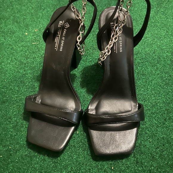 Beautiful Sandals - Picture 1 of 5